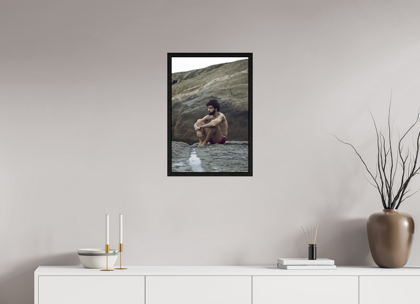 40 x 60 cm, Floating frame - black Cast Away, 2013