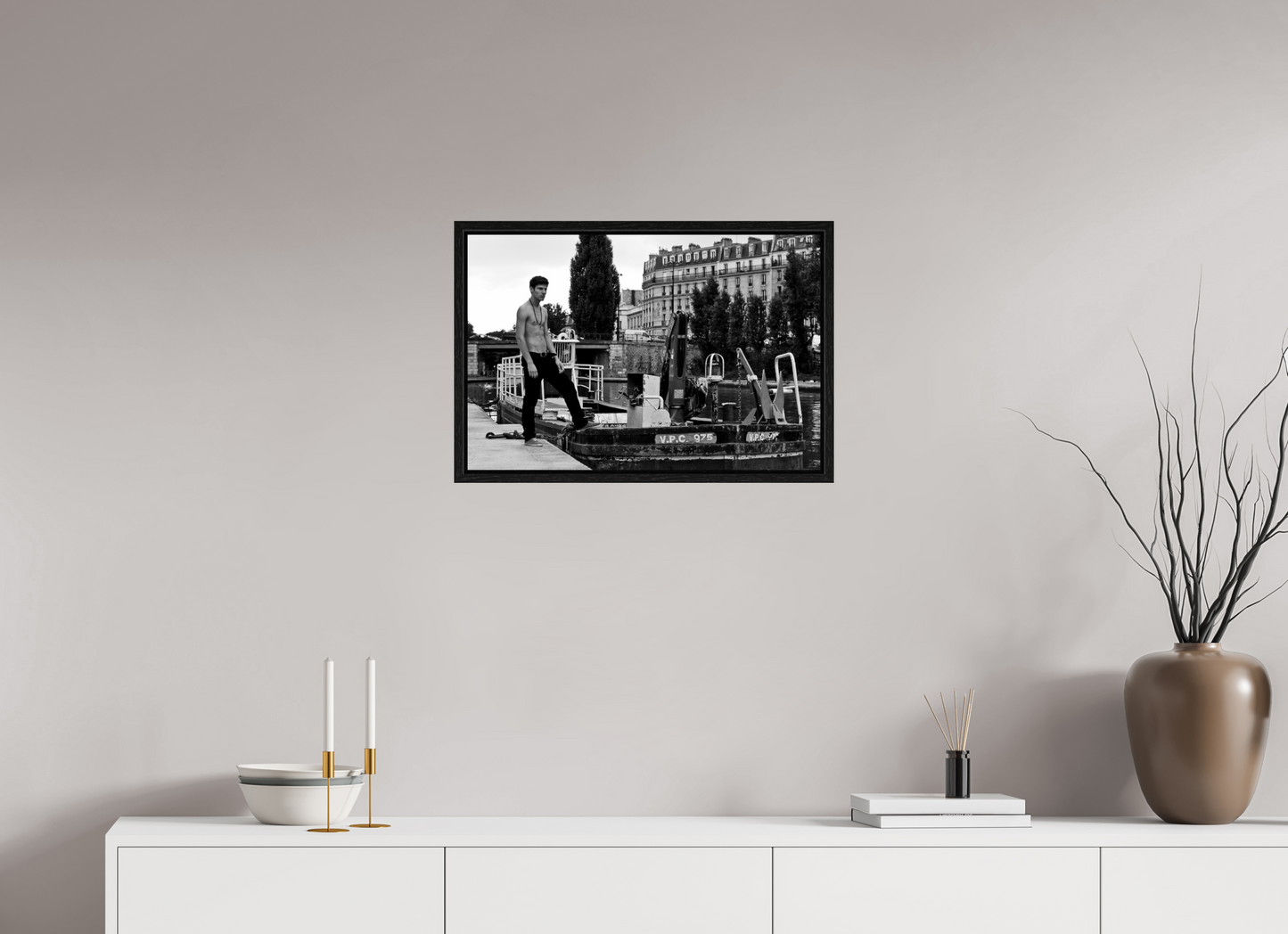 60 x 40 cm, Floating frame - black 975, 2013