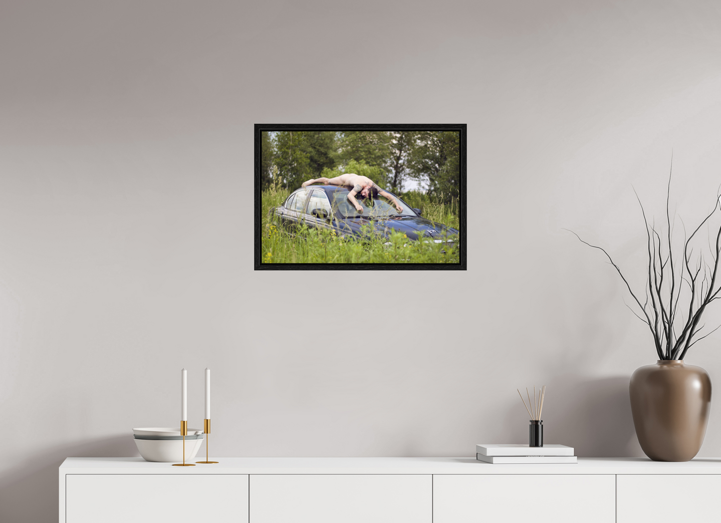 60 x 40 cm, Floating frame - black Jaguar, 2013