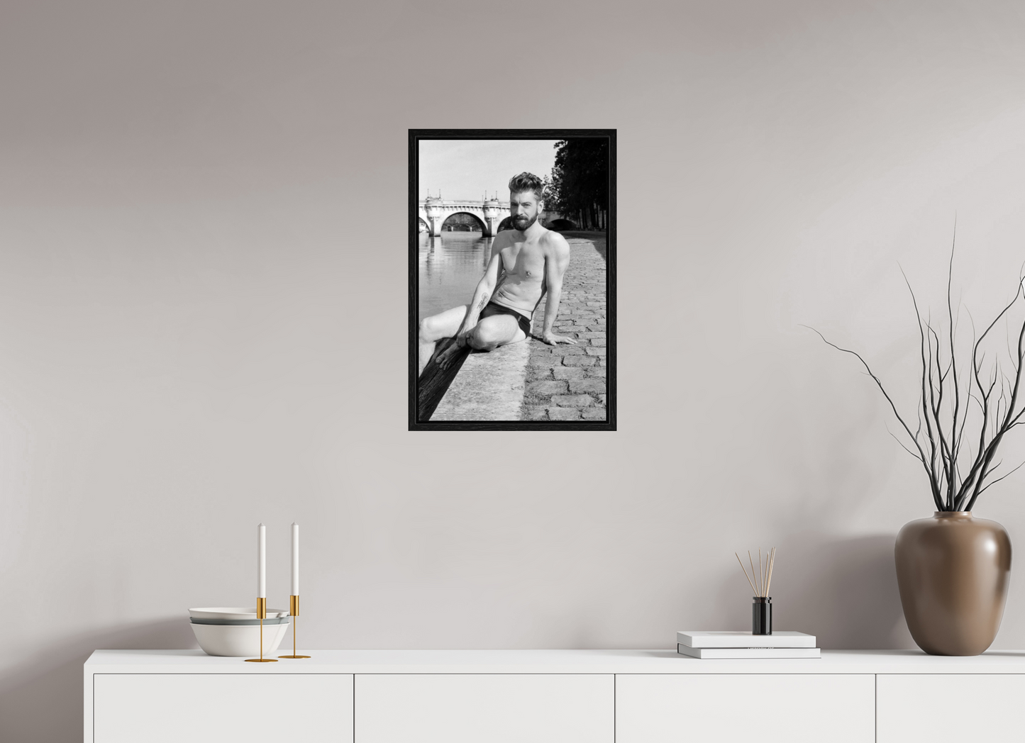 40 x 60 cm, BW Floating 15mm black Naked Paris 1, 2016