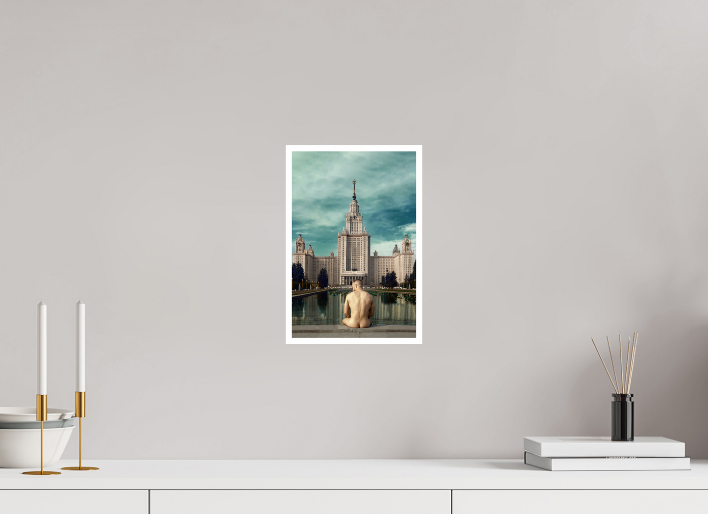 20 x 30 cm, None Naked Moscow I, 2018