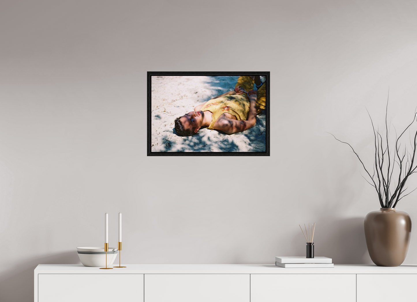 60 x 40 cm, Floating frame - black Sands, 2013