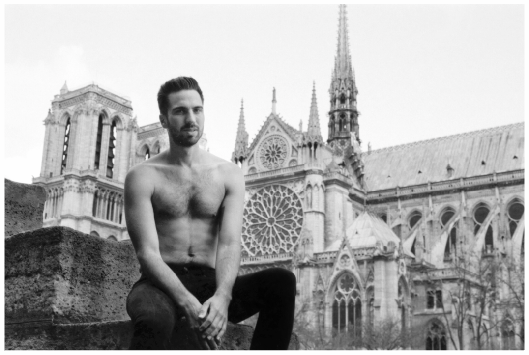 Main image Naked Paris 7, 2016