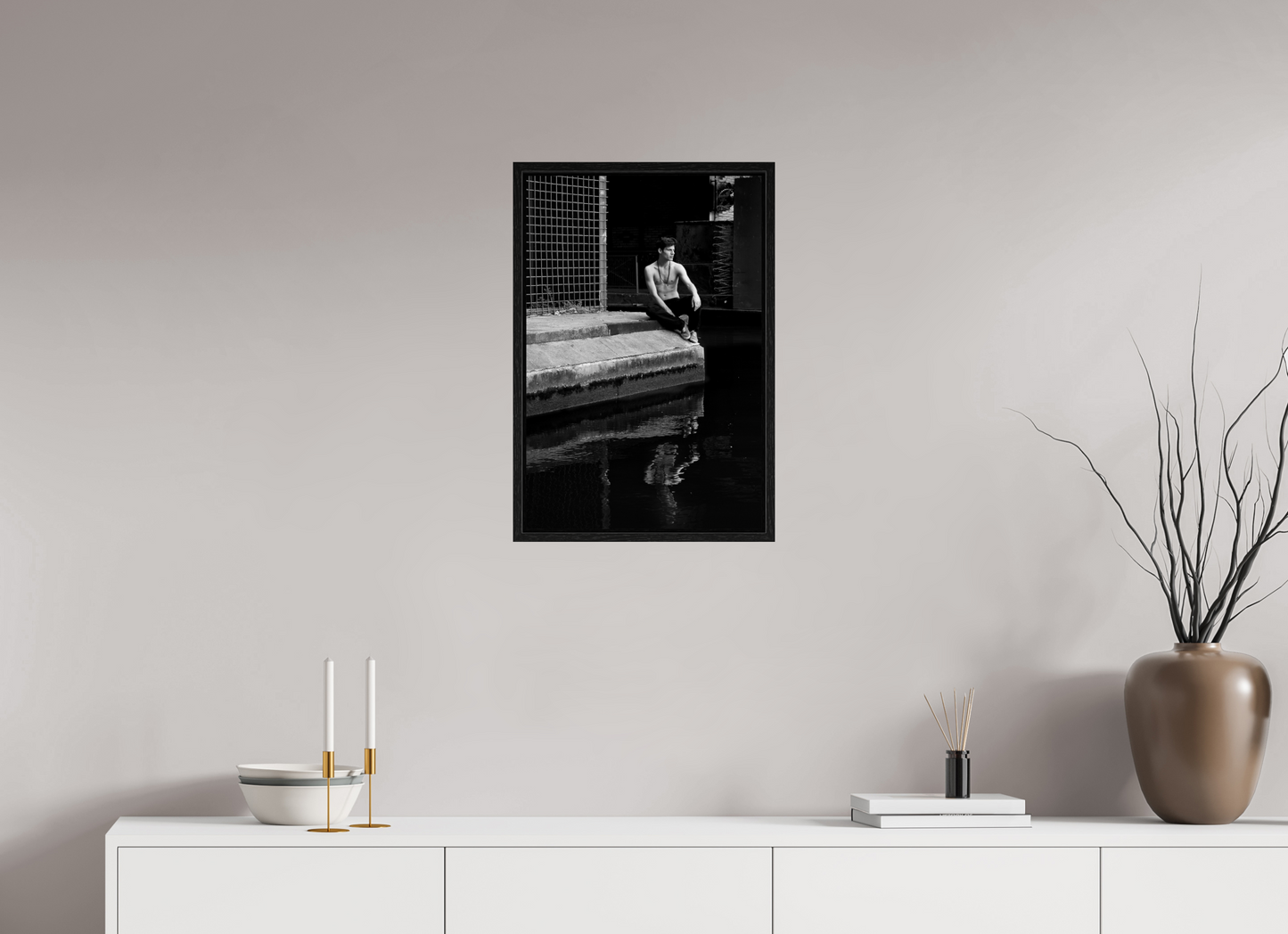 40 x 60 cm, Floating frame - black Games, 2013