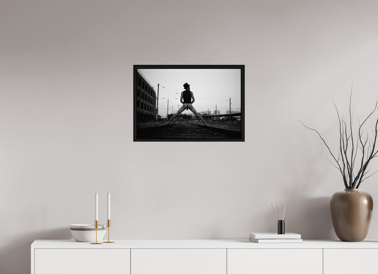 60 x 40 cm, Floating frame - black Tracks, 2013